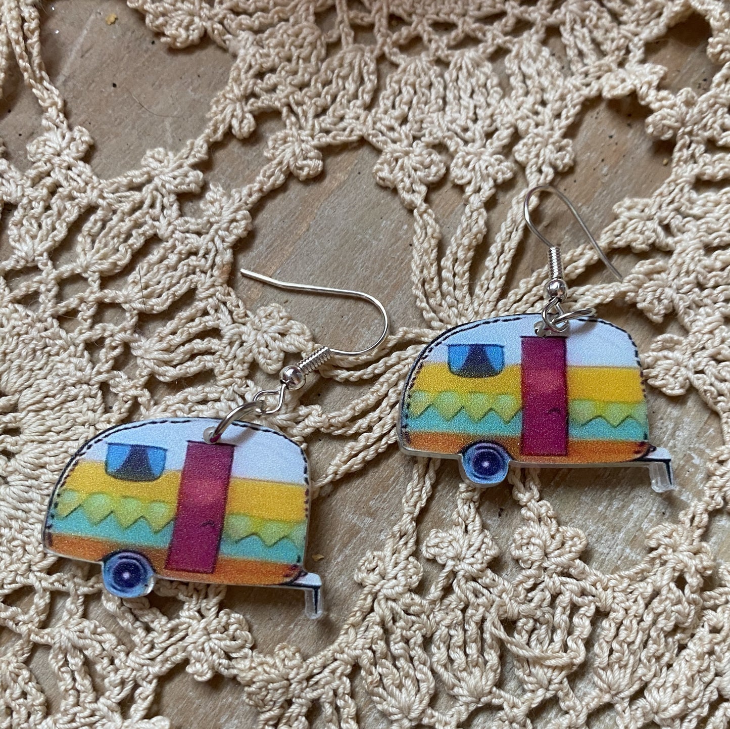 Glamping Retro Vintage Canned Ham Camper Earrings